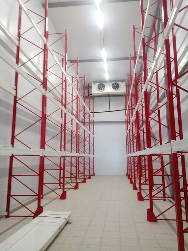 Мясокомбинат оснастил склад-холодильник стеллажным оборудованием в Перми
